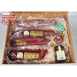 caja-regalo-4-embutidos-aceitunas-queso-pate