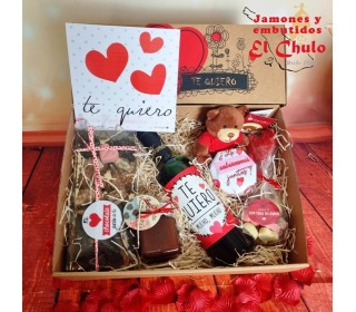 Caja de regalo San Valentín Queso, Besos y mas.